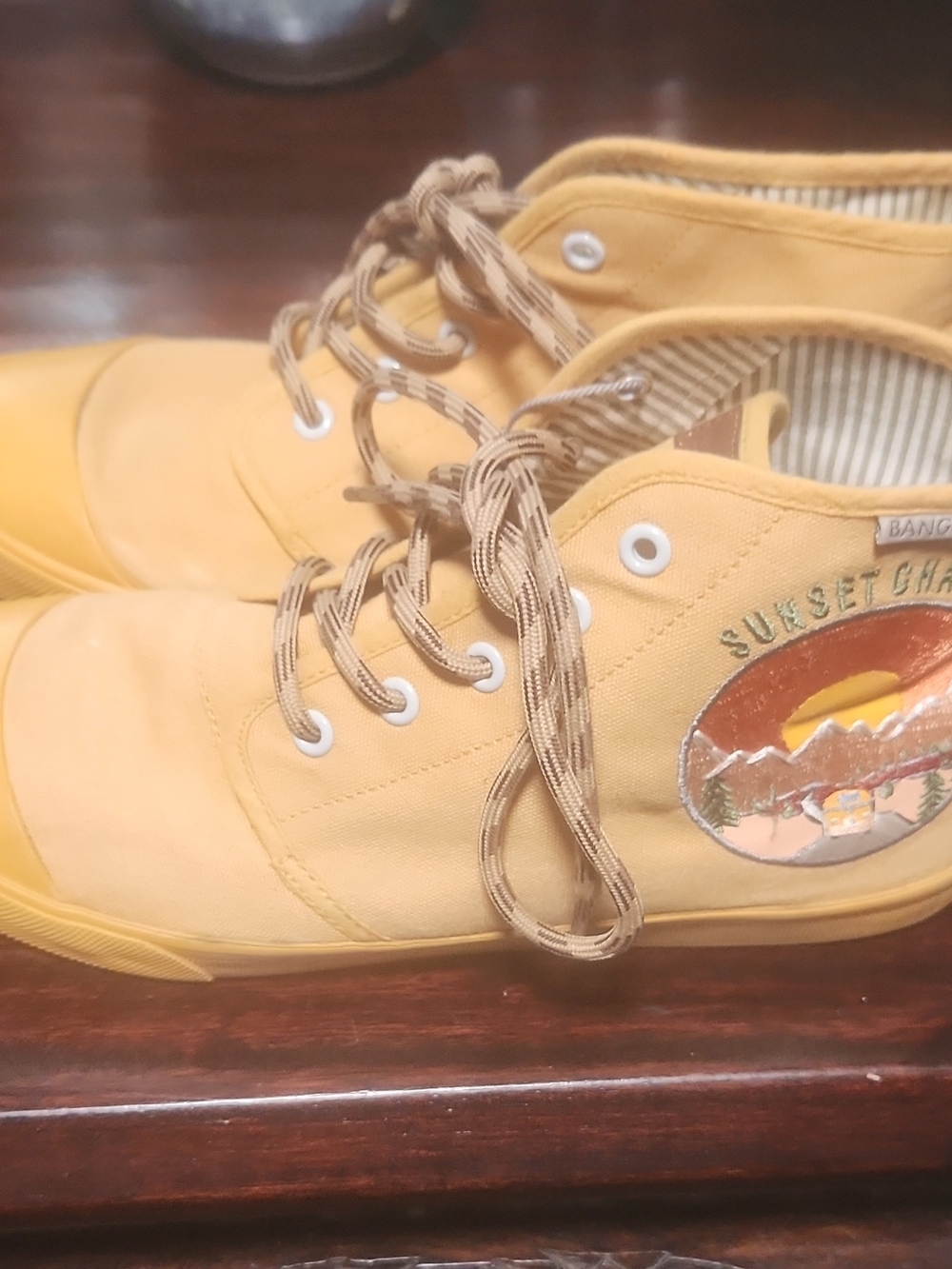 Bangs Sunset Patch Men’s 7.5 Womens 9 Sneakers in Yellow